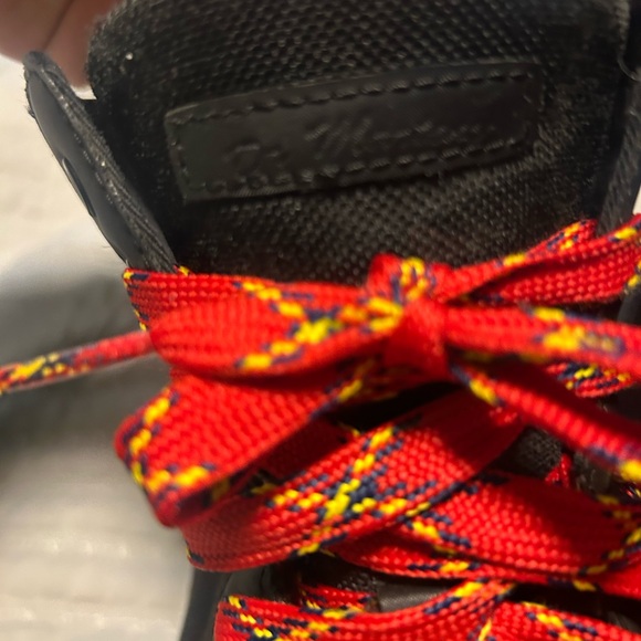 Dr. Martens Combs Boots • Men’s 11 / Women’s 12 • Black - Picture 7 of 11